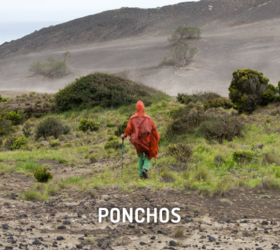 Exped Shop Ponchos: Der Regenponcho schützt zuverlässig vor Regen, Wind und Wetter. Vielseitig einsetztbar, lassen sich die Ponchos praktisch klein verpacken und sind leicht im Gewicht.