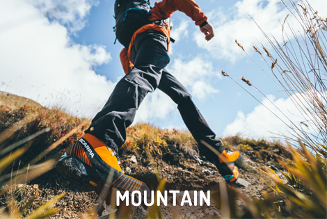 SCARPA Shop Mountain - die aktuelle Kollektion fr Bergsteiger im Sommer 2025. Auf jedes Abenteuer vorbereitet - SCARPA entwickelt seit mehr als 80 Jahren in Kooperation mit den weltweit besten Bergsteigern, erstklassige Bergschuhe fr technisch anspruchsvolles Gelnde. Durch die Verwendung neuster Technologien und innovativer Materialien sind alle Modelle dieser Produktkategorie ultraleicht und absolut wasserdicht. Sie speichern die Wrme und garantieren eine hervorragende Performance fr Klettersteige, technisches Bergsteigen sowie Ausflge ins Gebirge, die ber Eisfelder und Kletterpassagen fhren.