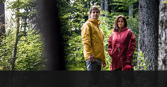 Leichte Jacken und Westen